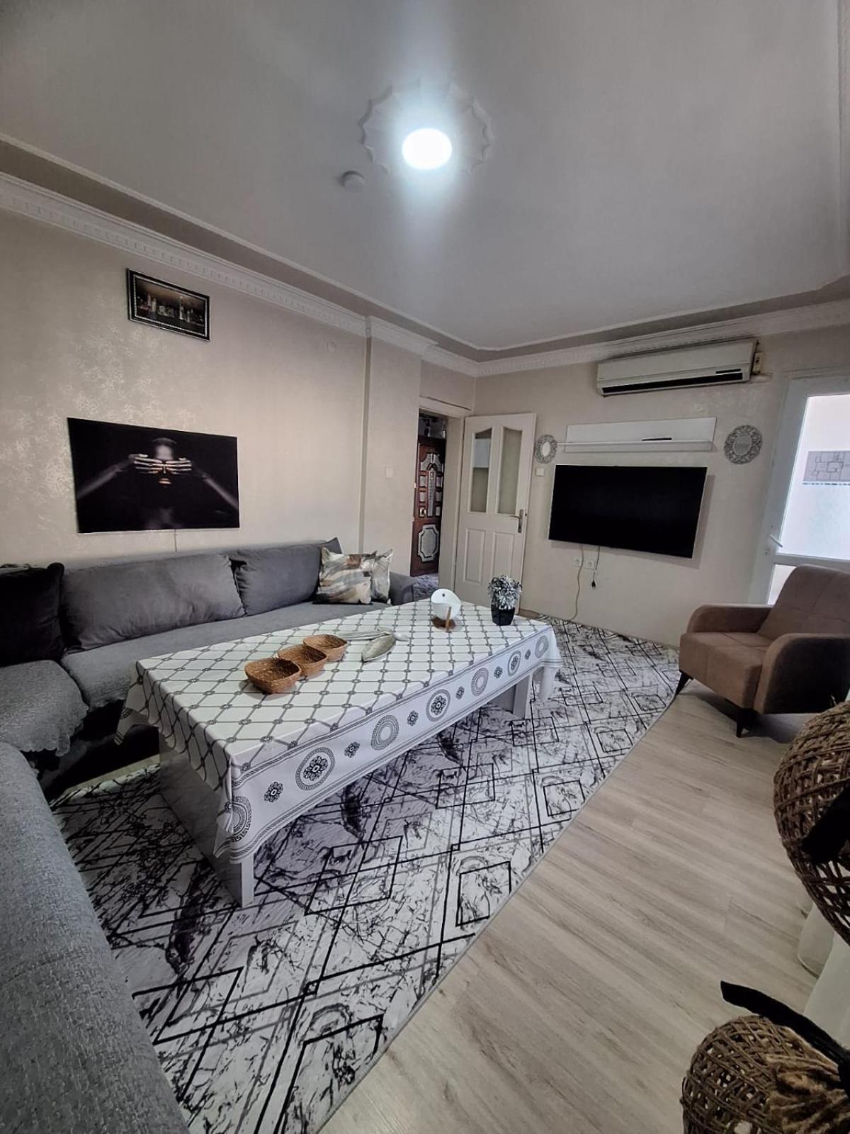 3Ege Ueniversitesine Ve Hastane Ye Cok Yakin Aile Icin Uygun Bornova Exterior photo