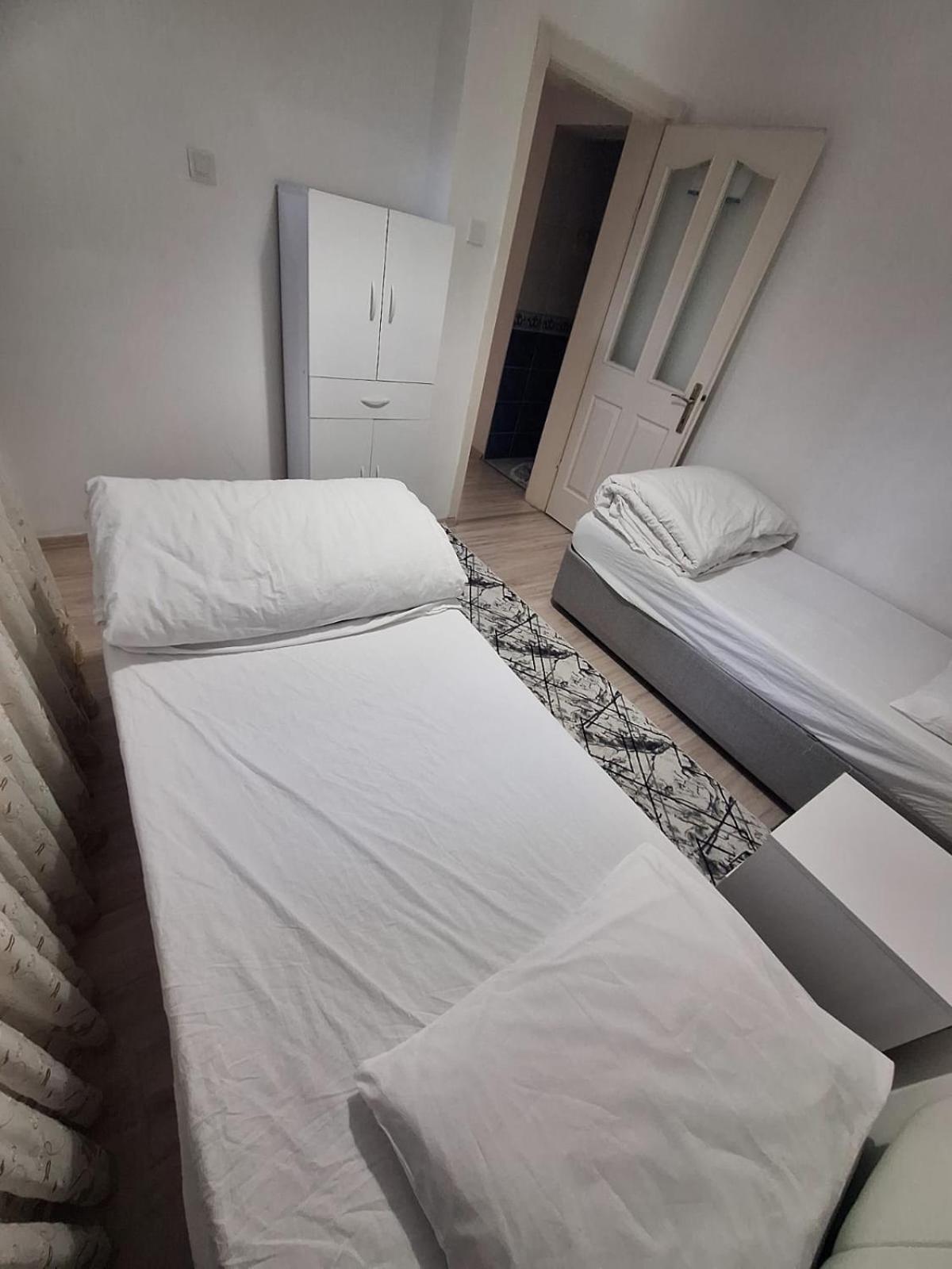 3Ege Ueniversitesine Ve Hastane Ye Cok Yakin Aile Icin Uygun Bornova Exterior photo